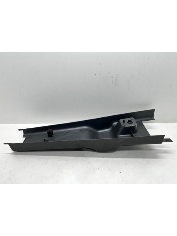Acabamento Inferior Direito Cinto Iveco Daily 35s14 2014 015