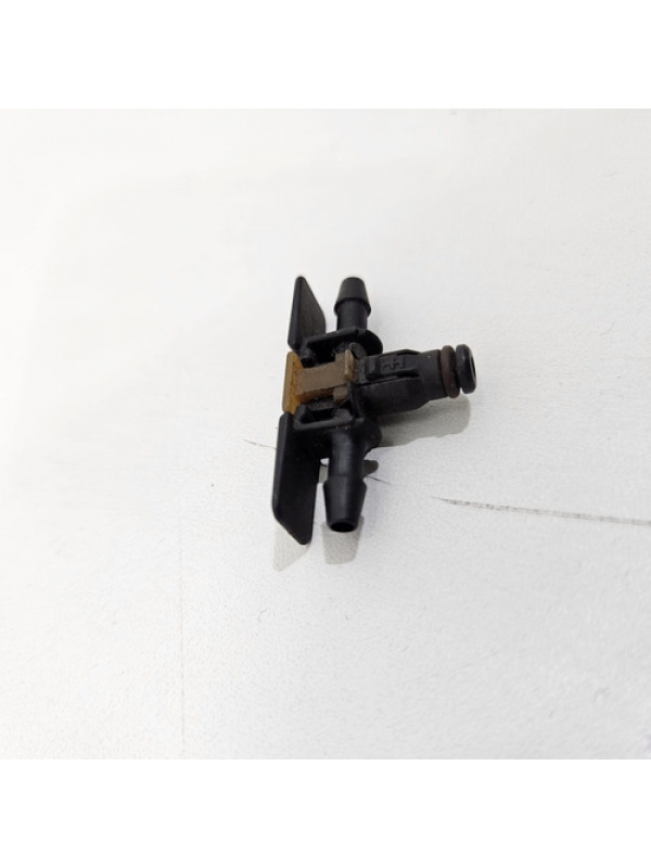 Conector Retorno Bicos Volkswagen Amarok V6 2015 2016 2017.