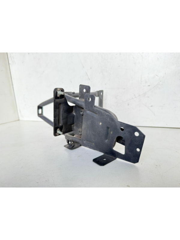 Suporte Caixa De Fusível Iveco Daily 35s14 70c17 2013 À 2019