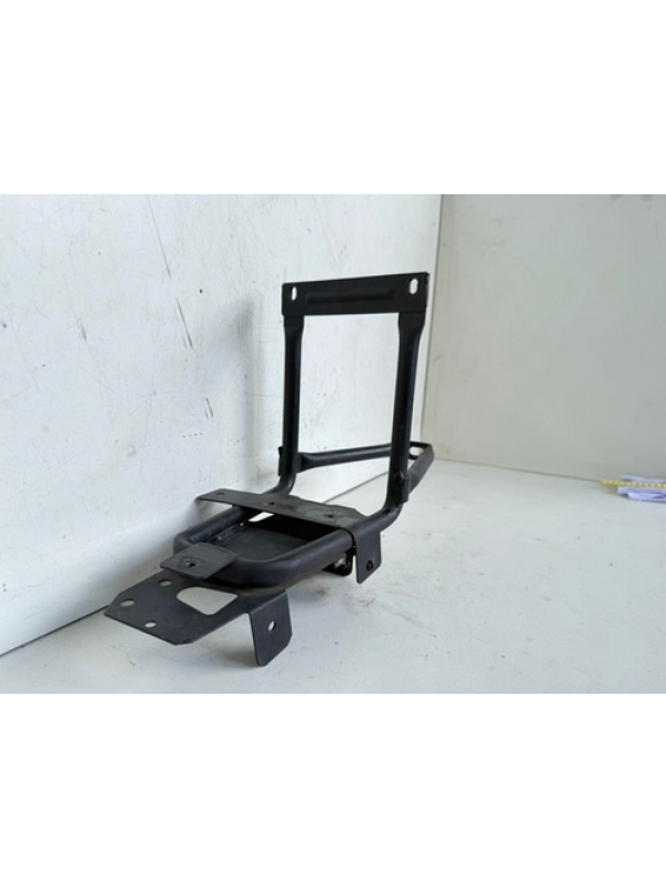 Suporte Caixa De Fusível Iveco Daily 35s14 70c17 2013 À 2019