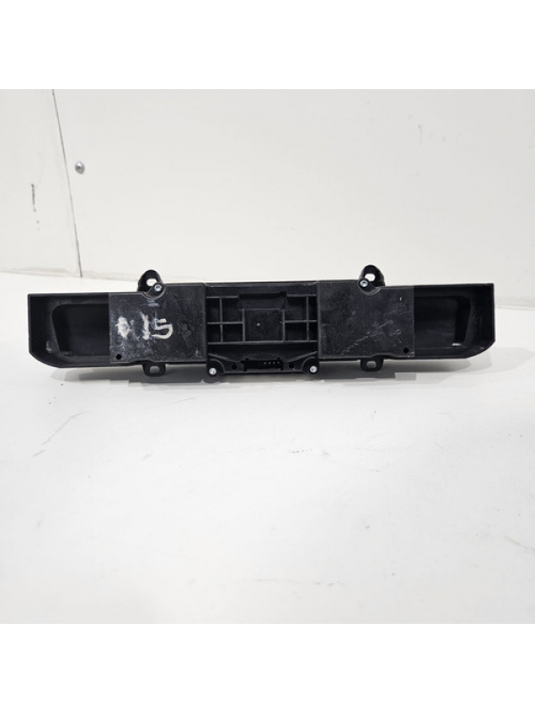Moldura Botão Pisca Alerta Mb Sprinter 311 313 415 2018 2019