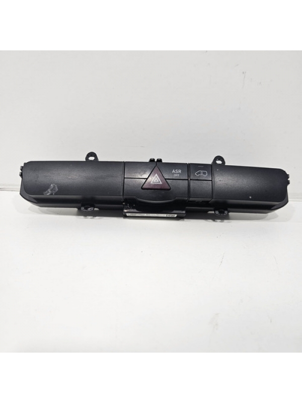 Moldura Botão Pisca Alerta Mb Sprinter 311 313 415 2018 2019