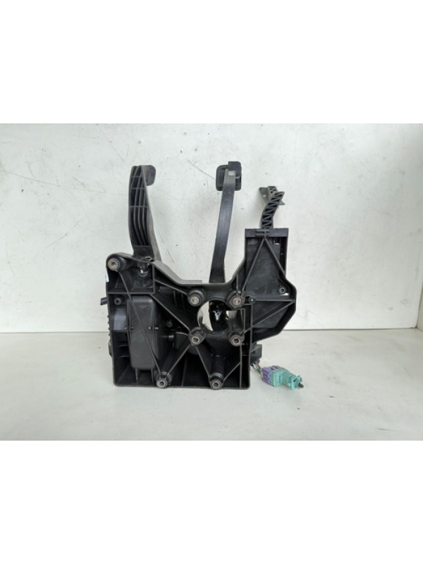 Pedaleira Acelerador Freio Embreagem Fiat Ducato Boxer 2024.