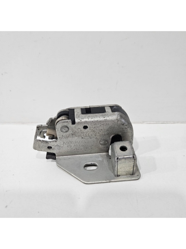 Fechadura Superior Traseira Direita Mb Sprinter 415 313 2019