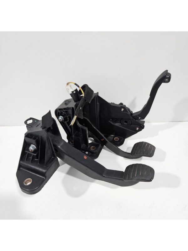 Pedaleira Acelerador Freio Embreagem Renault Master 2.3 2022