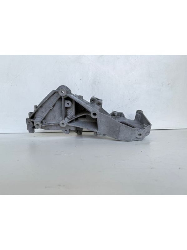 Suporte Alternador Renault Master 2.5 2005 2006 2007 À 2012.