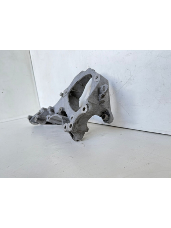 Suporte Alternador Renault Master 2.5 2005 2006 2007 À 2012.
