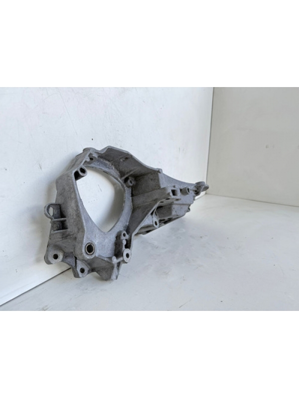 Suporte Alternador Renault Master 2.5 2005 2006 2007 À 2012.