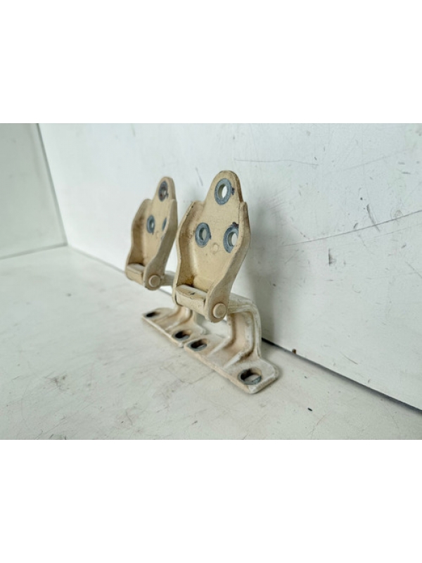 Par Dobradiça Porta Dianteira Iveco Daily 70c17 35s14 2018.