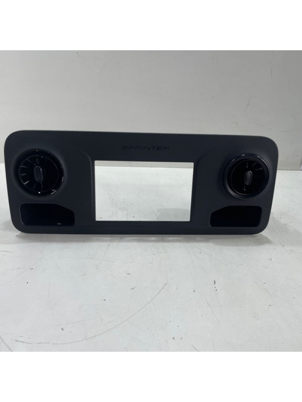 Painel Moldura Multimídia Mb Sprinter 314, 416  2020 À 2023.