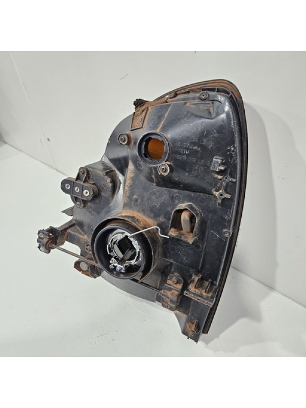 Farol Lado Direito Hyundai Hr 2017 2018 2019 2020 2021 2022.