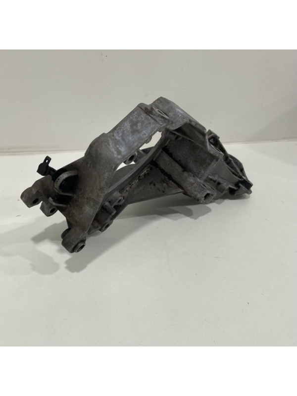 Suporte Alternador Renault Master 2.5 2004 2005 2006 À 2012