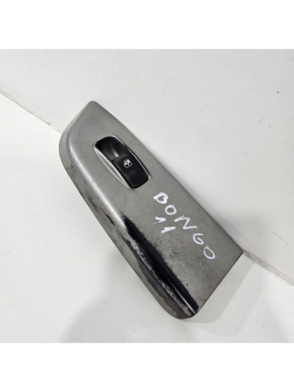 Moldura Comando Botão Vidro Kia Bongo 2008 2009 2010 2011 12