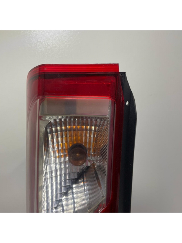 Lanterna Traseira Esquerda Renault Master 2.3 2013 À 2024