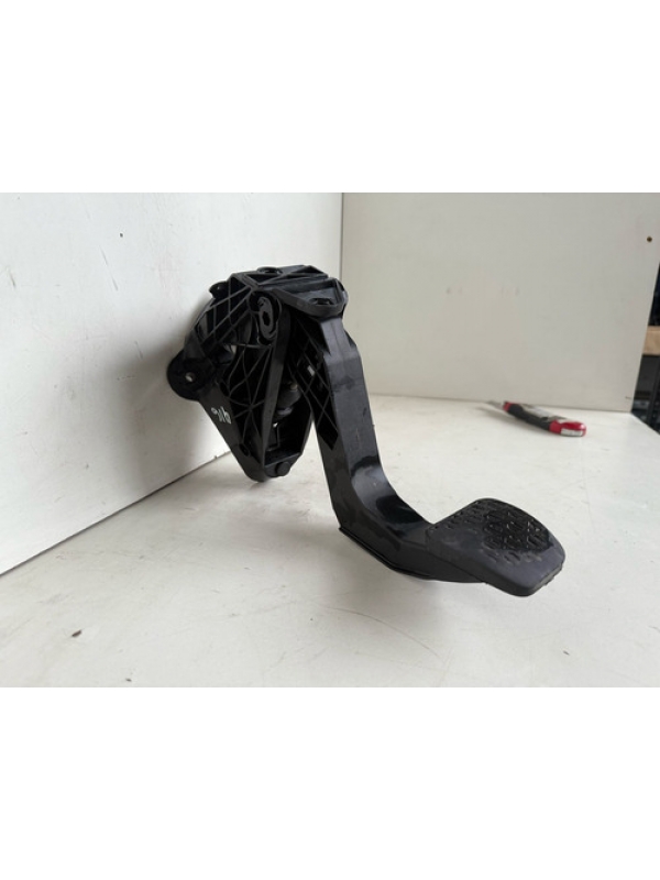 Pedal Embreagem Mb Sprinter 314 416 516 2020 2021 2022 2023.