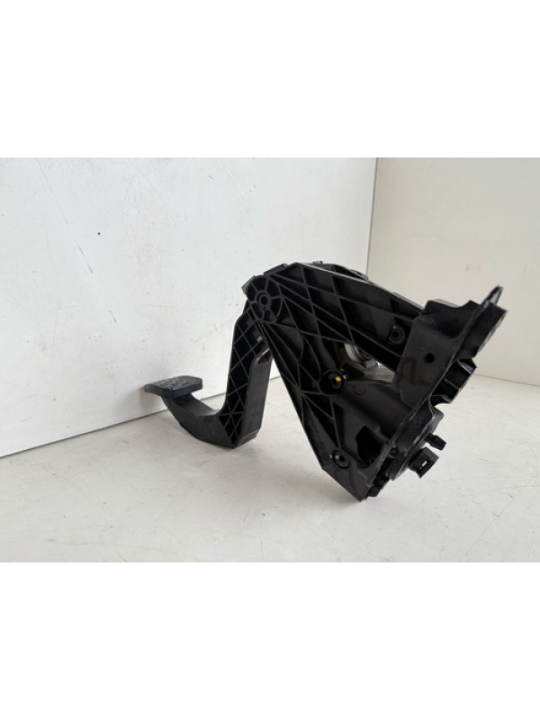 Pedal Embreagem Mb Sprinter 314 416 516 2020 2021 2022 2023.