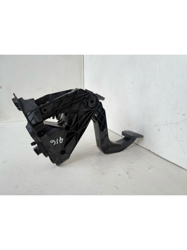 Pedal Embreagem Mb Sprinter 314 416 516 2020 2021 2022 2023.