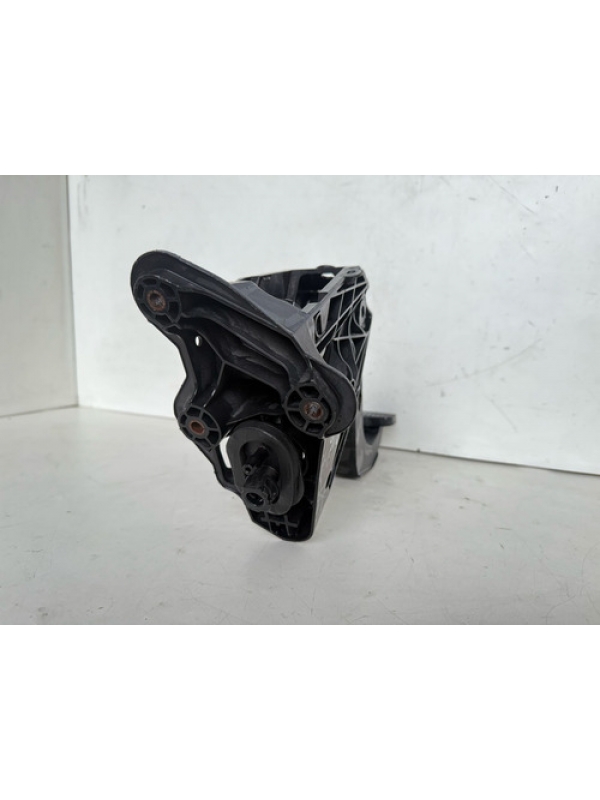 Pedal Embreagem Mb Sprinter 314 416 516 2020 2021 2022 2023.