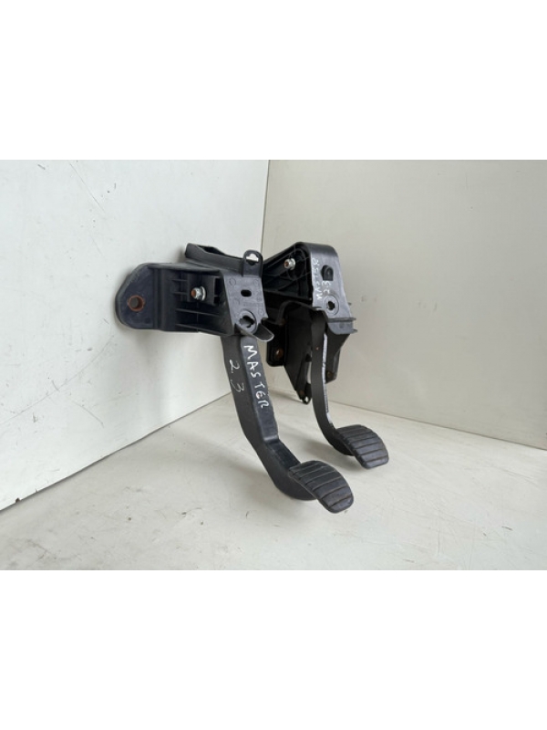 Pedaleira Freio Embreagem Renault Master 2.3 2013 14 À 2022
