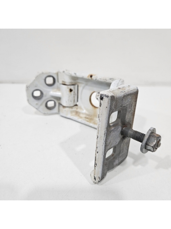 Dobradiça Da Porta Traseira Renault Master 2.3 2020 2021 022