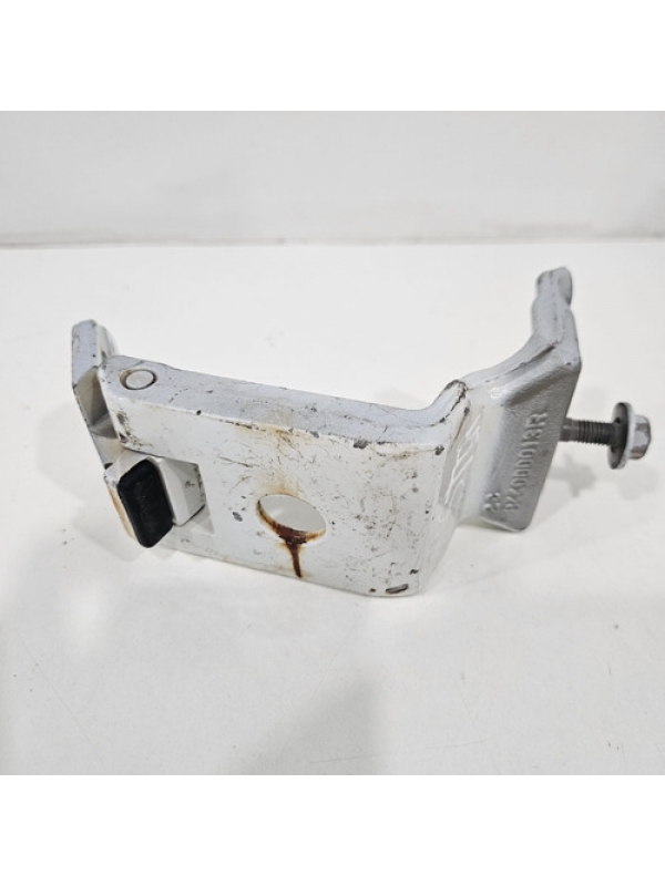 Dobradiça Da Porta Traseira Renault Master 2.3 2020 2021 022