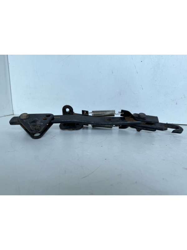 Braço Limitador Articulação Cabine Ford Cargo 2008 À 2019.