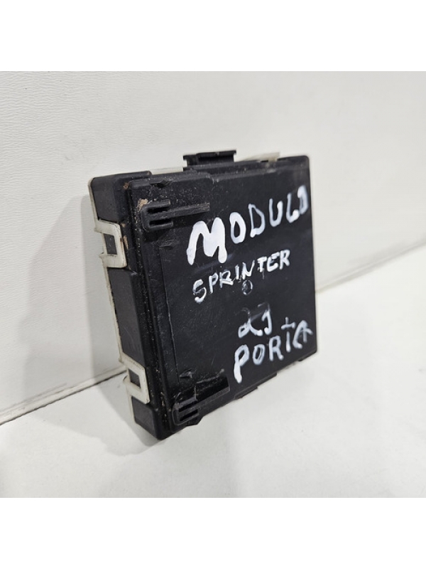 Módulo Vidro Dianteiro Esquerdo Mb Sprinter 416 2020 À 2023.