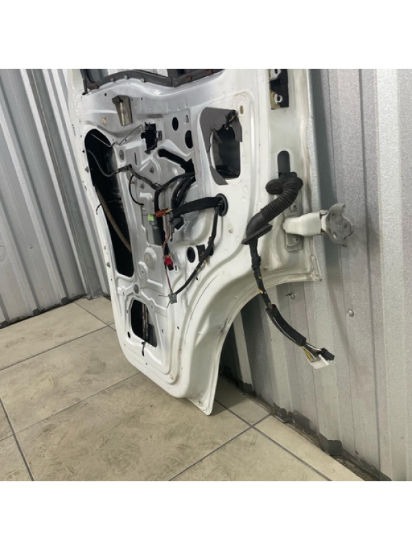 Porta Dianteira Esquerda Renault Master 2.5 08 09 10 11 À 12
