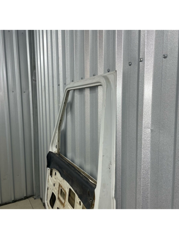 Porta Dianteira Direita Iveco Daily 4912 3510 97 À 05 06 07.