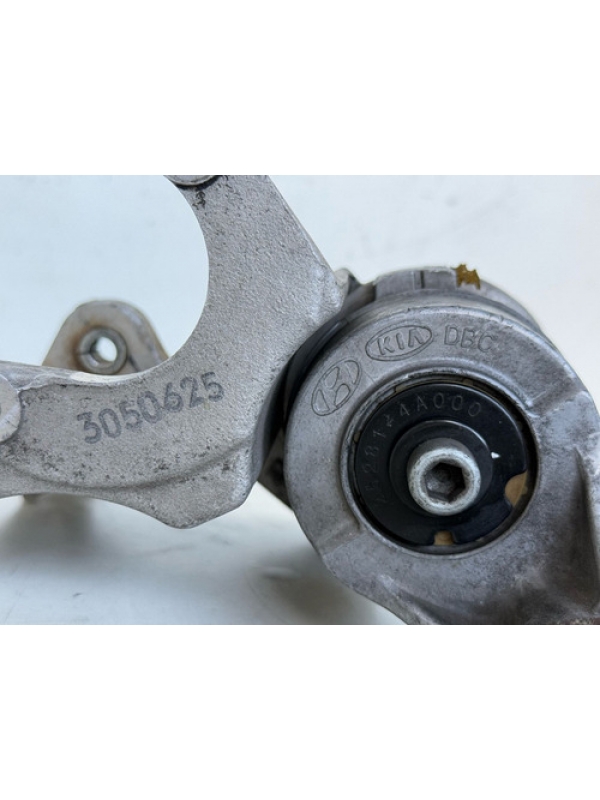 Suporte Bomba Compressor Hyundai Hr Bongo 2.5 2013 14 À 2022