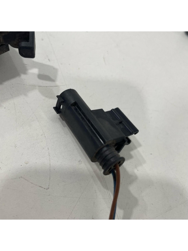Sensor Trava Do Capô Mb Sprinter 314 416 516 2.2 2020 À 2023