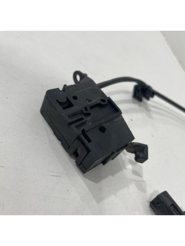 Sensor Trava Do Capô Mb Sprinter 314 416 516 2.2 2020 À 2023