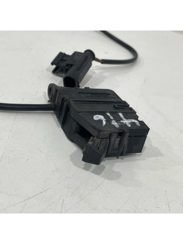Sensor Trava Do Capô Mb Sprinter 314 416 516 2.2 2020 À 2023