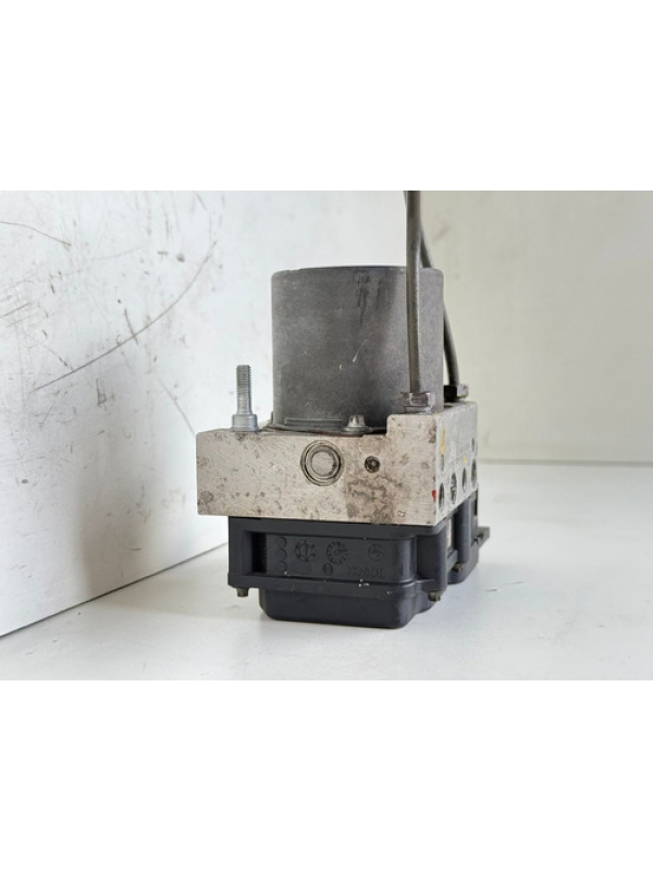 Módulo Bomba Abs Renault Master 2.3 2013 2014 15 16 17 À 022