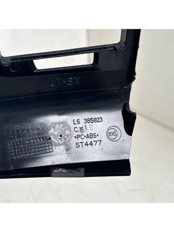 Moldura Difusor Ar Lateral Direito Peugeot Boxer 2020 À 024