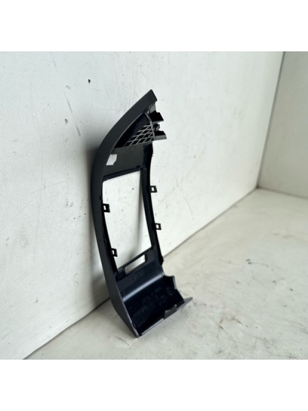 Moldura Difusor Ar Lateral Direito Peugeot Boxer 2020 À 024