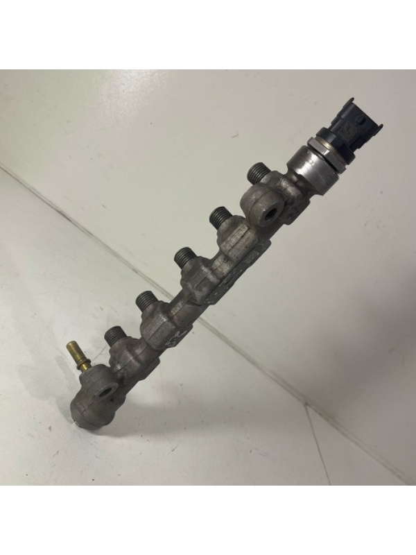 Flauta Do Bico Injetor Renault Master 2.5 2006 07 08 À 2012.