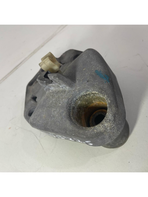 Suporte De Alumínio Coxim Direito Renault Master 2.5 06 À 12