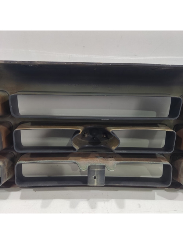 Grade Dianteira Ford F-1000 1993/ 1994/ 1995 /1996 / 97 / 98