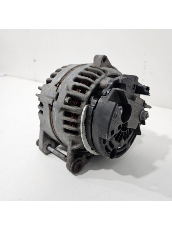 Alternador Motor Renault Master 2.5 2006 07 À 2012 (detalhe)