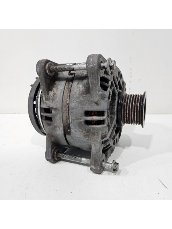 Alternador Motor Renault Master 2.5 2006 07 À 2012 (detalhe)