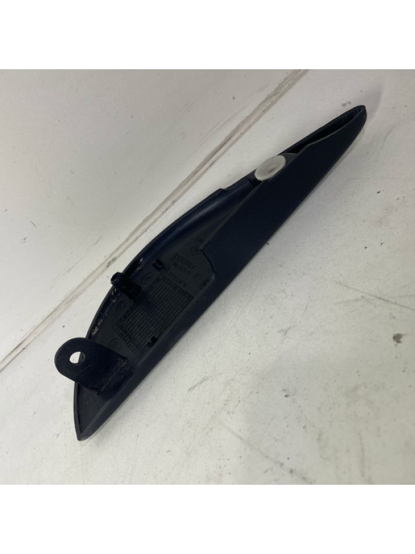 Acabamento Retrovisor Direito Renault Master 2.5 2006 À 2012