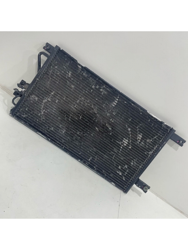 Condensador Ar Mitsubishi Pajero Hpe 2.8 Diesel 2001 À 2005.