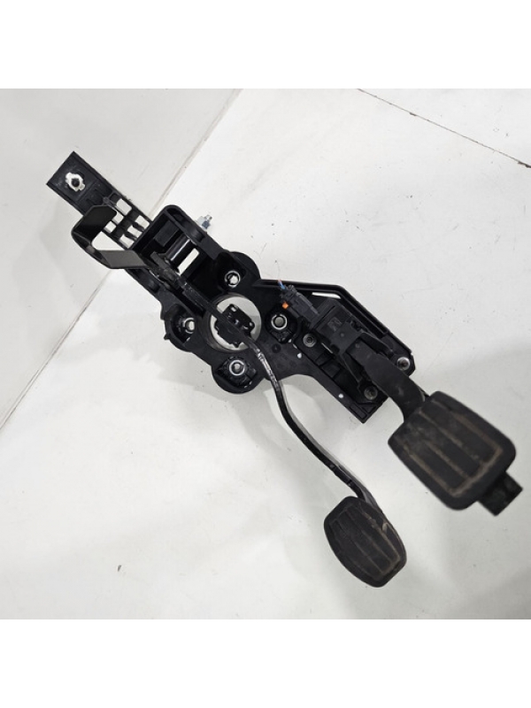 Suporte Pedal Acelerador Freio Peugeot Expert 1.5 2018 À 024