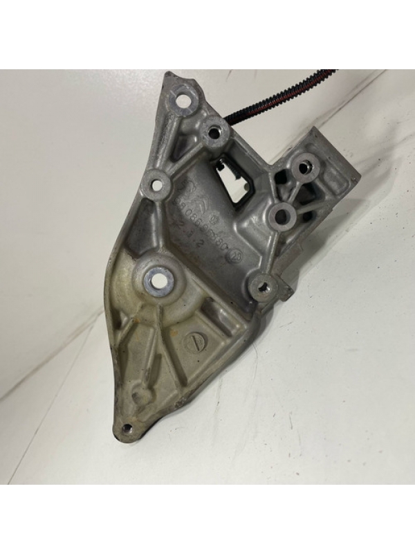 Suporte Alternador Peugeot Expert Jumpy Scudo 2018 019 À 24.