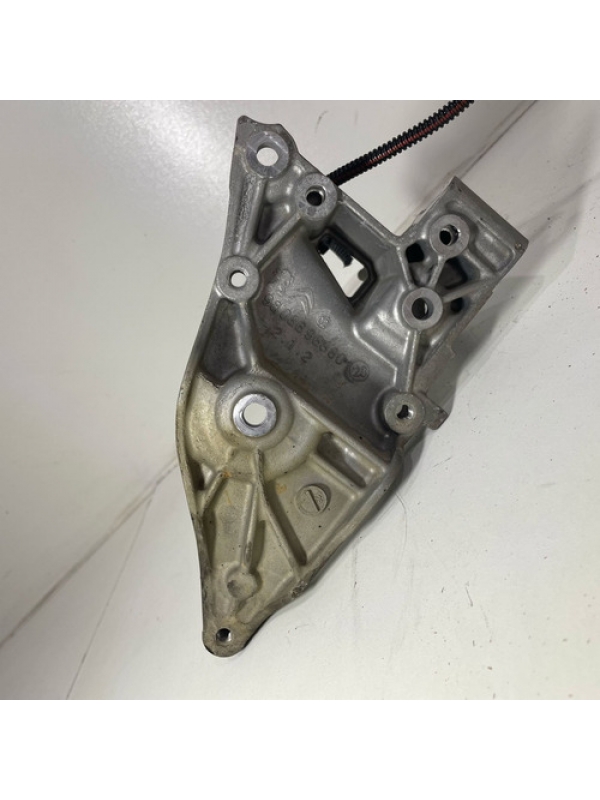 Suporte Alternador Peugeot Expert Jumpy Scudo 2018 019 À 24.