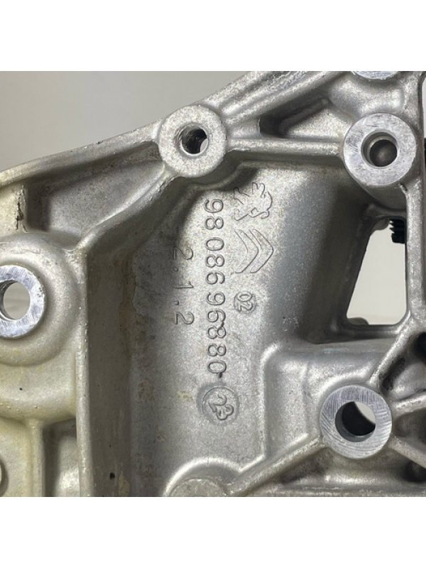 Suporte Alternador Peugeot Expert Jumpy Scudo 2018 019 À 24.