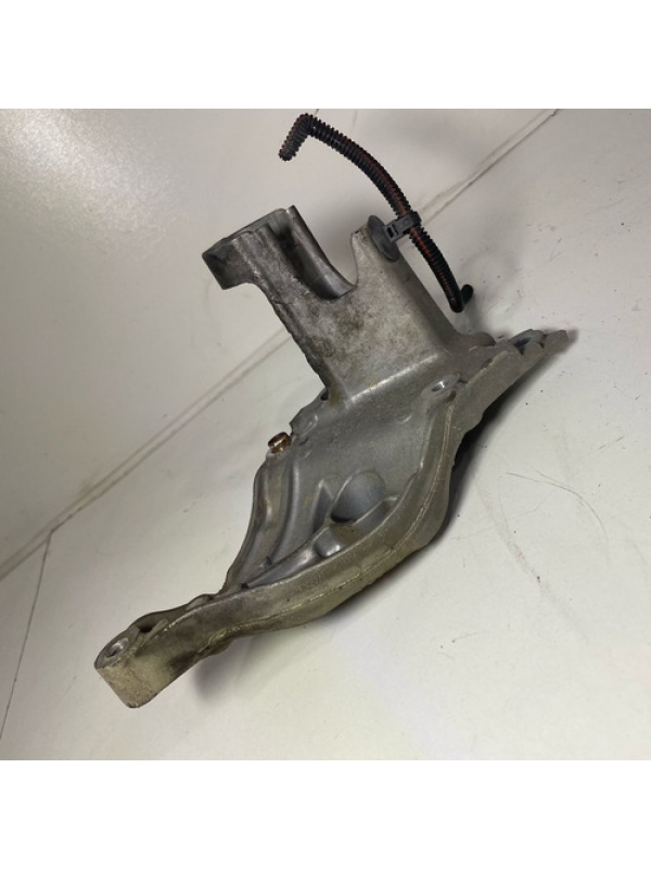 Suporte Alternador Peugeot Expert Jumpy Scudo 2018 019 À 24.