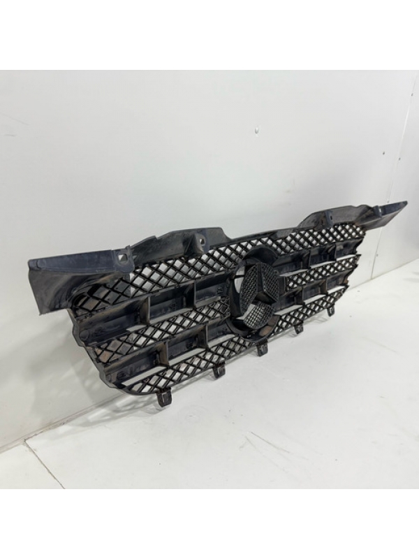 Grade Parachoque Mb Sprinter Detalhe 415 515 2013 14 À 2017.