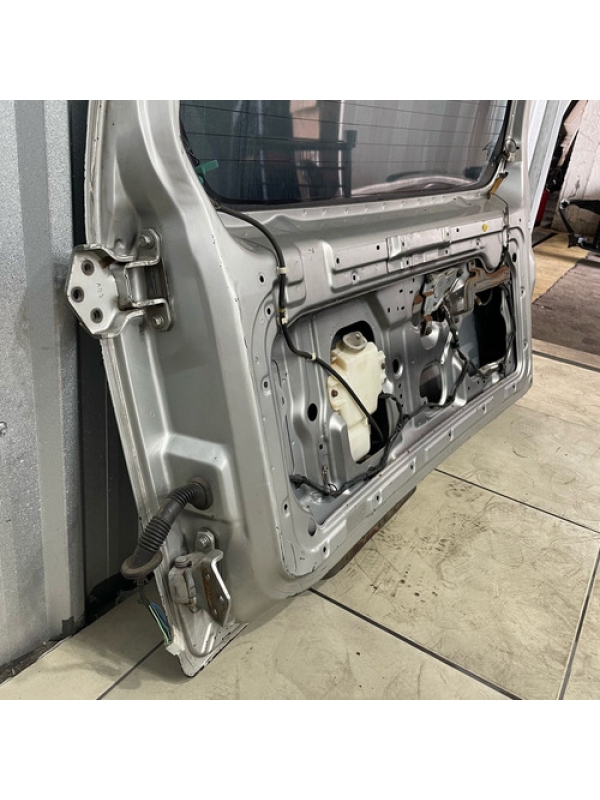 Tampa Porta Traseira Mitsubishi Pajero Gls Full 2001 À 2006.